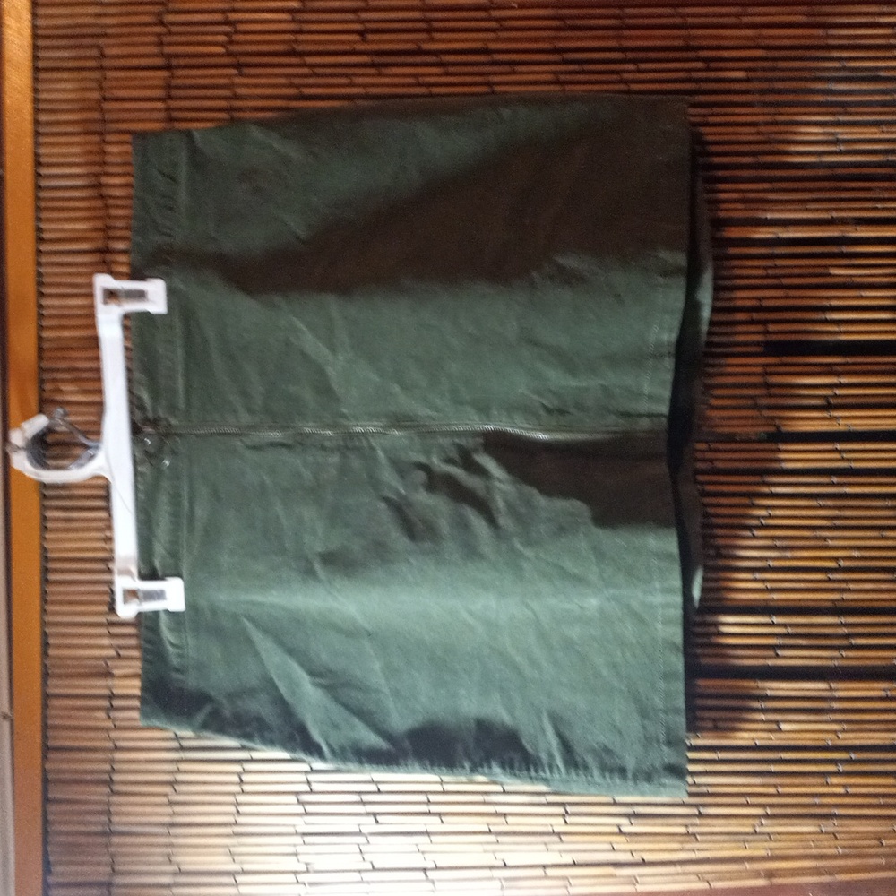 Forever 21 velvet skirt